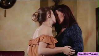 Ivy Wolfe spreads her legs let Magdalene StMichaels licks her nəşr saytda hökumət