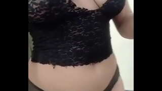 ���ाँ बहुत सींग का बना है पर उसकी शादी की सालगिरह