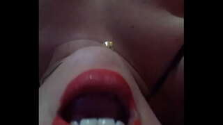 Mergina szamotanie išjungti